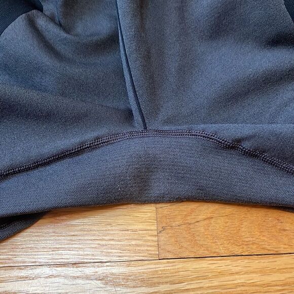 Under Armour Cropped Compression - Picture 7 of 7